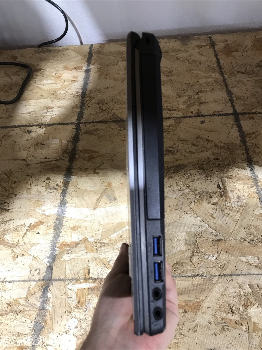 Fujitsu Lifebook E734 13.3” Core i3-4000M @ 2.30GHz 4GB RAM 320GB