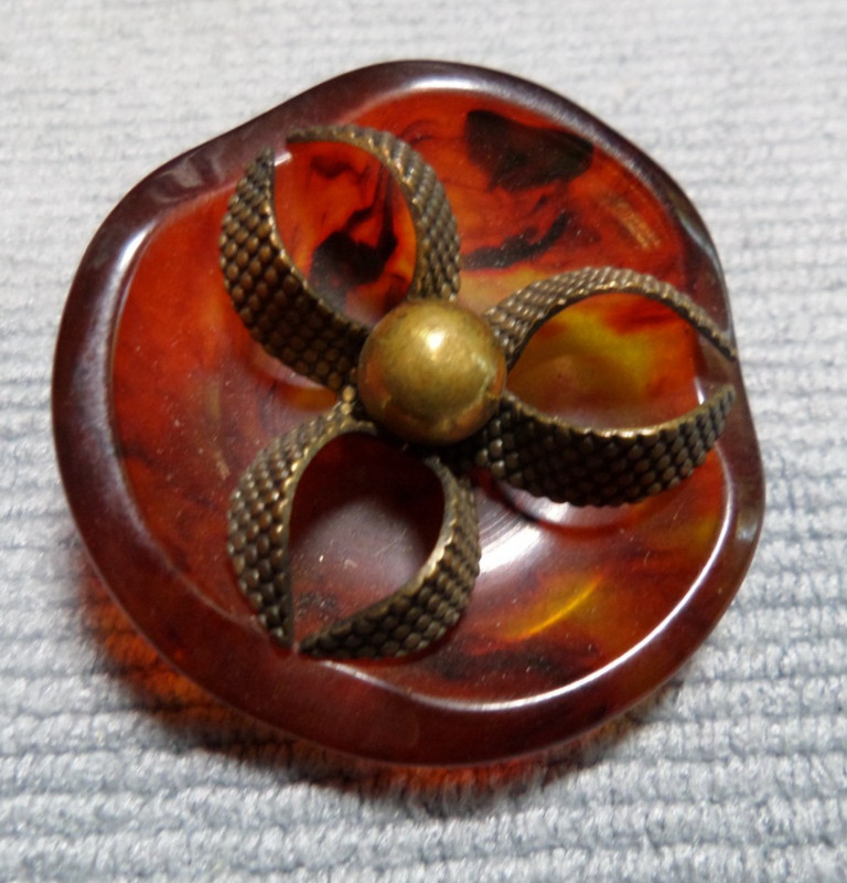 Antique Bakelite Metal Contour Flower Button Tested 1-7/16" Inch Root Beer
