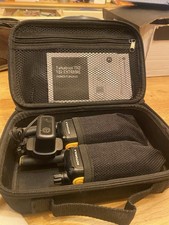 Motorola T82 Extreme Walkie-talkie 2 Handsets Charger And Carry Case