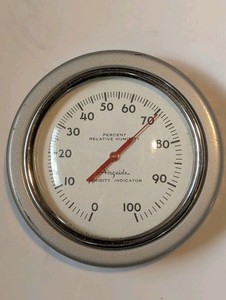 VINTAGE AIRGUIDE ANALOG DIAL HUMIDITY INDICATOR