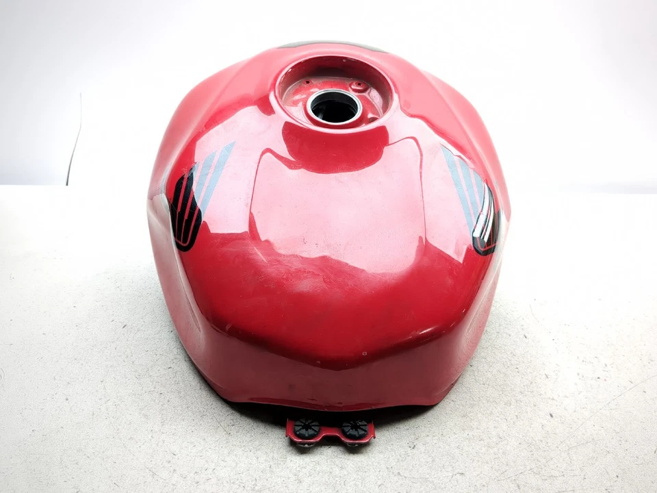 Depósito de gasolina abollado 97-05 Honda Super Hawk VTR1000F Foto 3 de 4