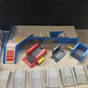 Galoob Micro Machine Hiways & Byways Sets Lot Of 3 And Many Accessories!! HTF!!