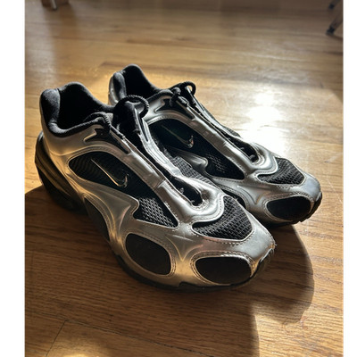 Nike Air Max Muse Low Top Sneakers Black/Metallic Silver FV1920-001