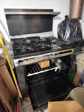"SOUTHBEND" H.D COMMERCIAL 6 BURNERS STOVE WITH OVEN