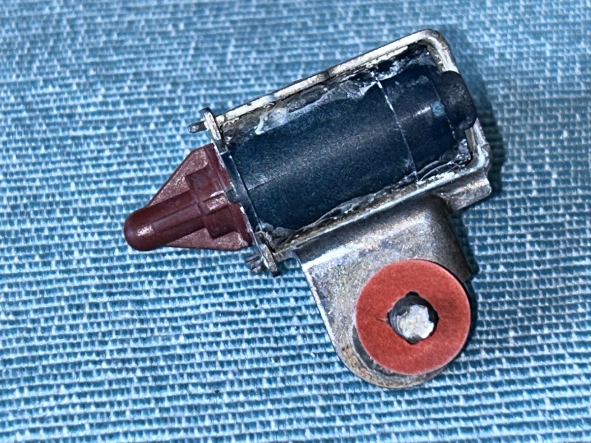 87-89 Toyota MR2 4AGE AW11 Vacuum Switching Valve 90910-12037 OEM