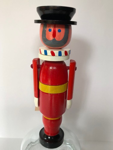 Vtg NWT Painted WOOD BEEFEATER ROYAL GUARD BRITAIN ENGLAND Stacking TOY 6.75” H