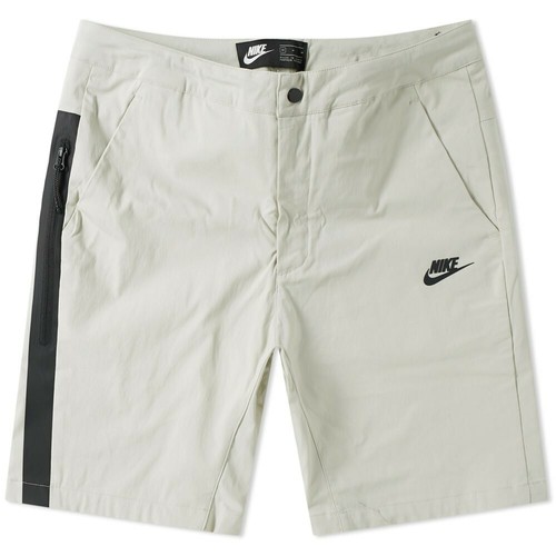 Nike Sportswear Tech Street Short Light 