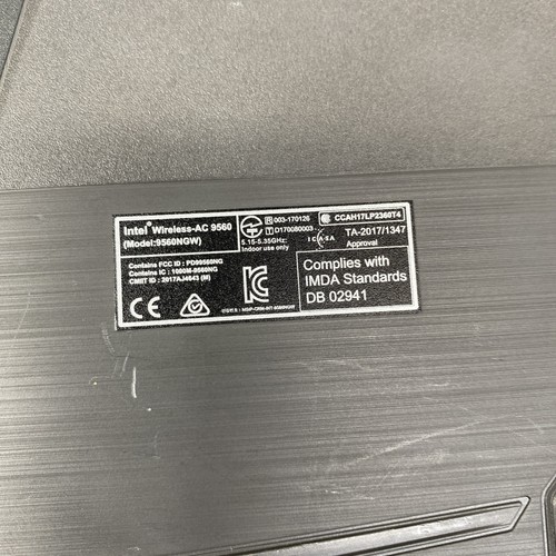 MSI Creator 15M A9SE i7-9750H 2,60 GHz 32 GB RAM 512 GB NVMe 6 GB RTX 2060 - Imagen 16 de 18