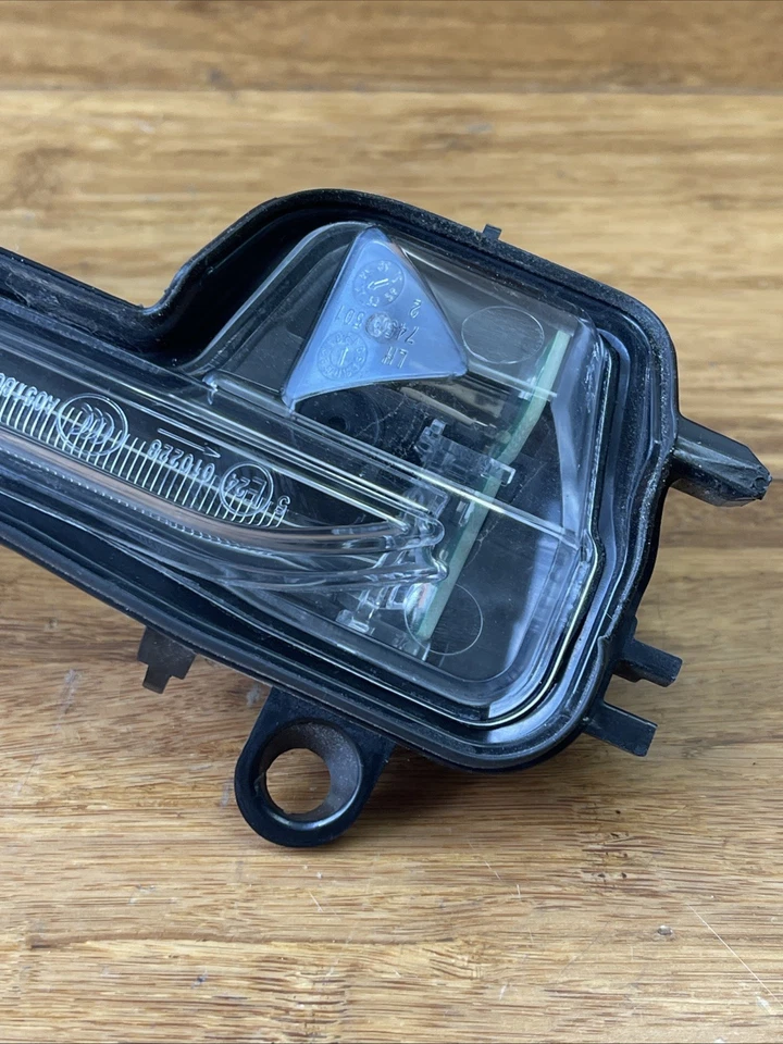 Indicador de espejo retrovisor auxiliar delantero izquierdo BMW 228i F44 2020-2024 OEM Foto 3 de 4