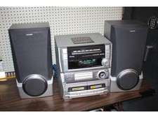Aiwa CX- ZL500 Audio System 5 Disc CD Changer, Dual Cassette, AM/FM