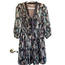 Love 21 Floral Print Dress Women's Size M Button Front Tie Neck Elastic Waist