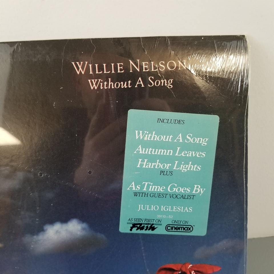New 1983 WILLIE NELSON Vintage Vinyl Record WITHOUT A SONG Album 39110