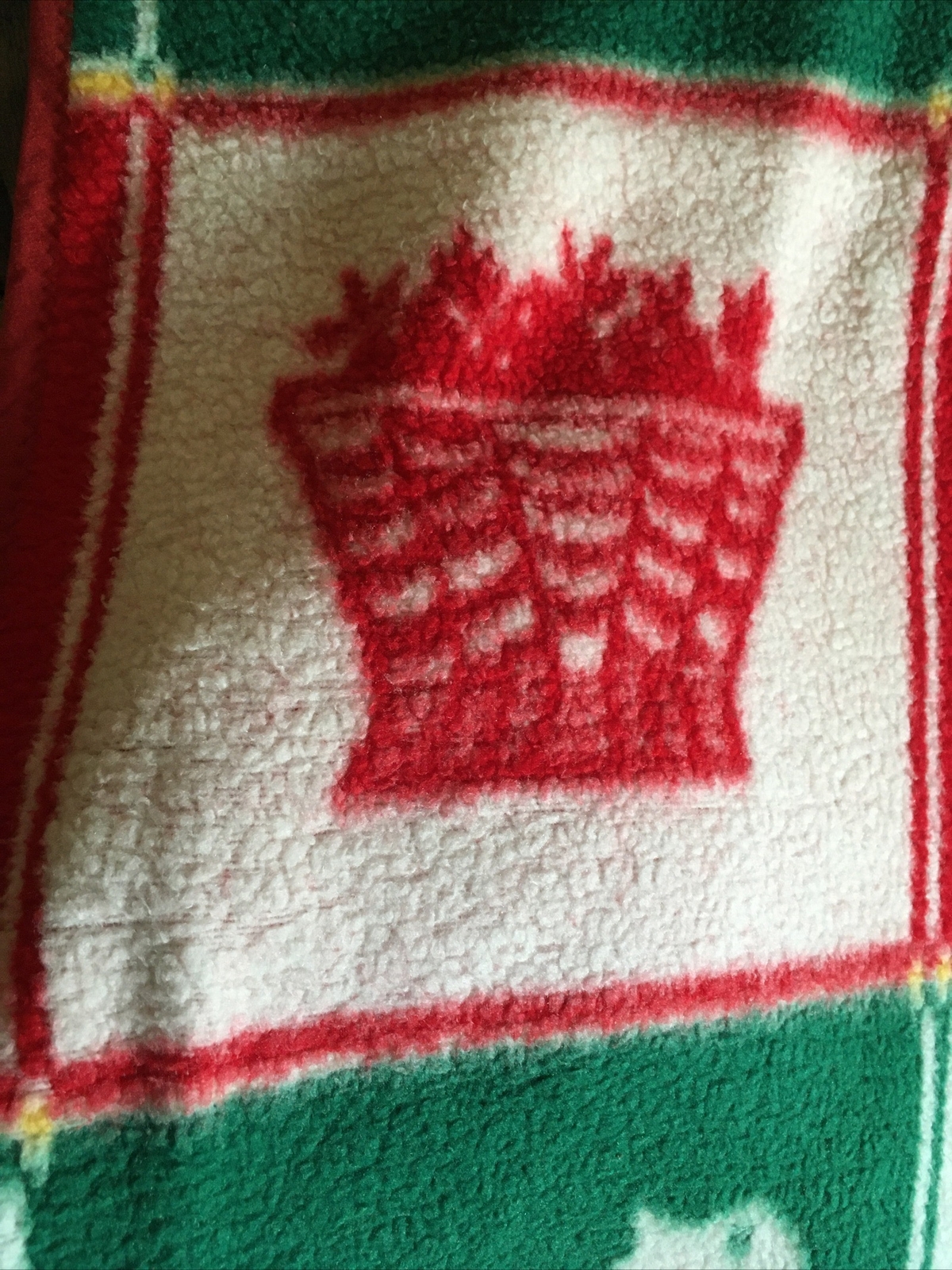 Vuteks Crown Crafts Vintage Christmas Holiday Reversible Plush Blanket