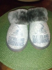 FOCO Cleveland Browns Womens Slippers Size Small 5/6 Glitter Sliver Grey