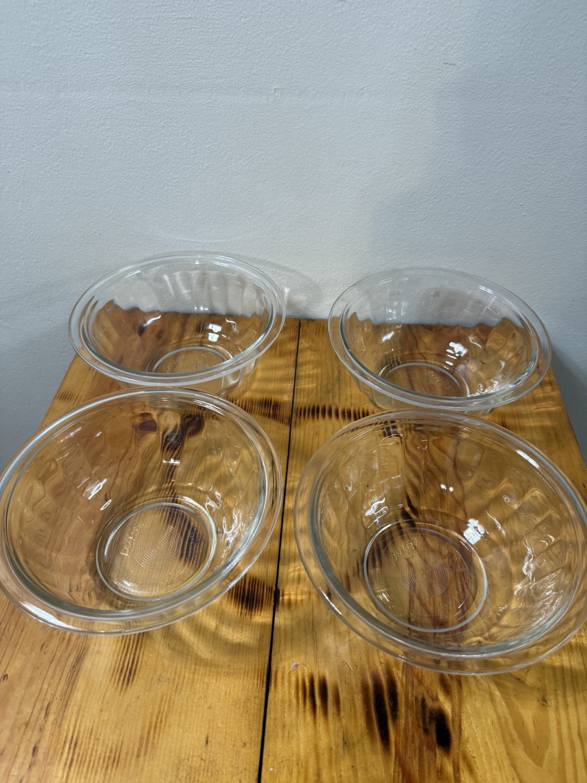 Set of 4 Vintage Pyrex Clear Glass Mixing / Nesting Bowls