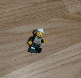 LEGO CITY Fire Truck 60002 Firefighter Minifigures