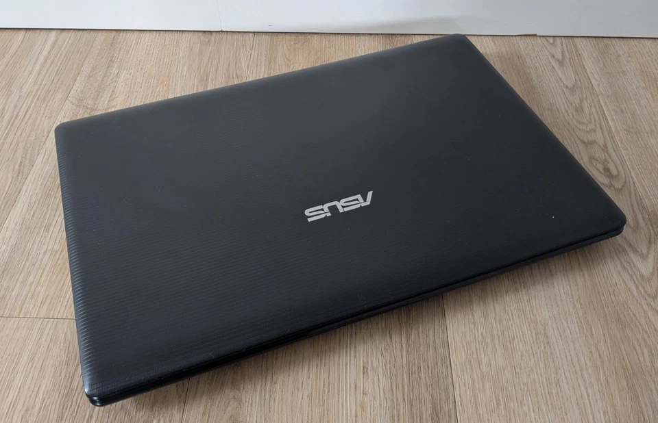 ASUS X75A-TY117H Laptop – 17,3 Zoll – Intel Pentium 2020M – 8 GB RAM – 450 GB - Bild 2 von 4