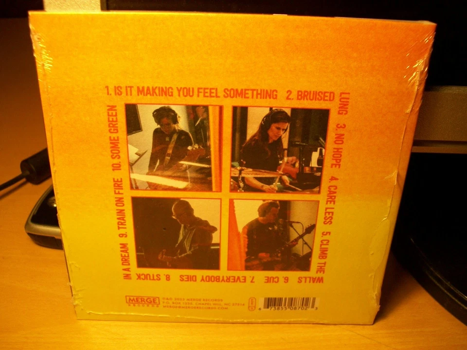 SUPERCHUNK: Songs In The Key Of Yikes (Indie‑Rock, Punk, Power‑Pop 2025) - Bild 4 von 4