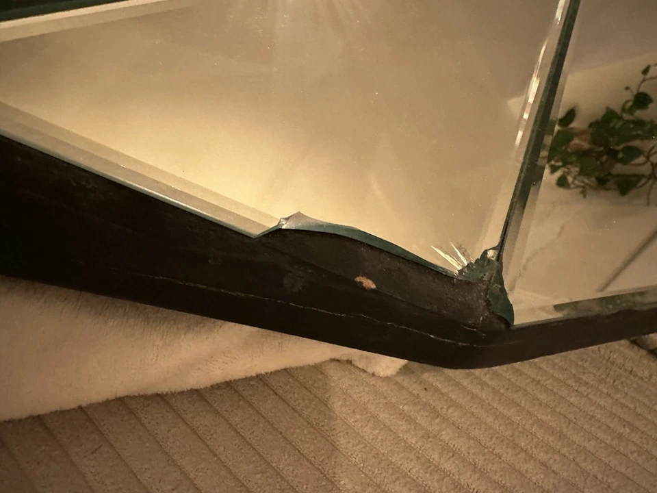 KARE Design Spiegel PRISMA 143x106 cm | Großer 3D Facetten Wandspiegel - Bild 3 von 4