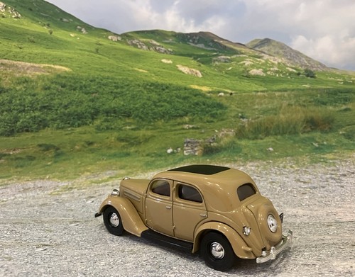 Matchbox Dinky DY5-C 1950 Ford V8 Pilot Saddlewood Boxed - Picture 1 of 24
