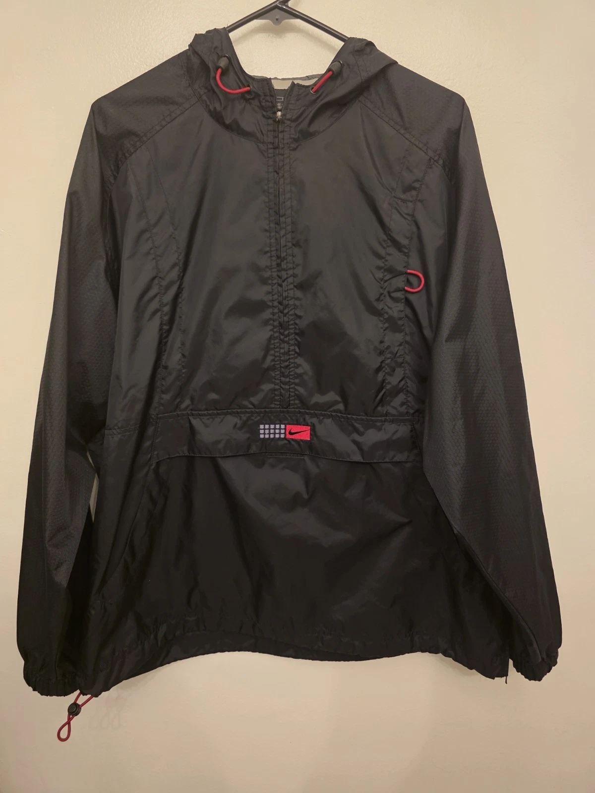 Vintage Nike Center Swoosh 1/2 Zip Pullover Windbreaker Mens Size L
Opens in a new window or tab