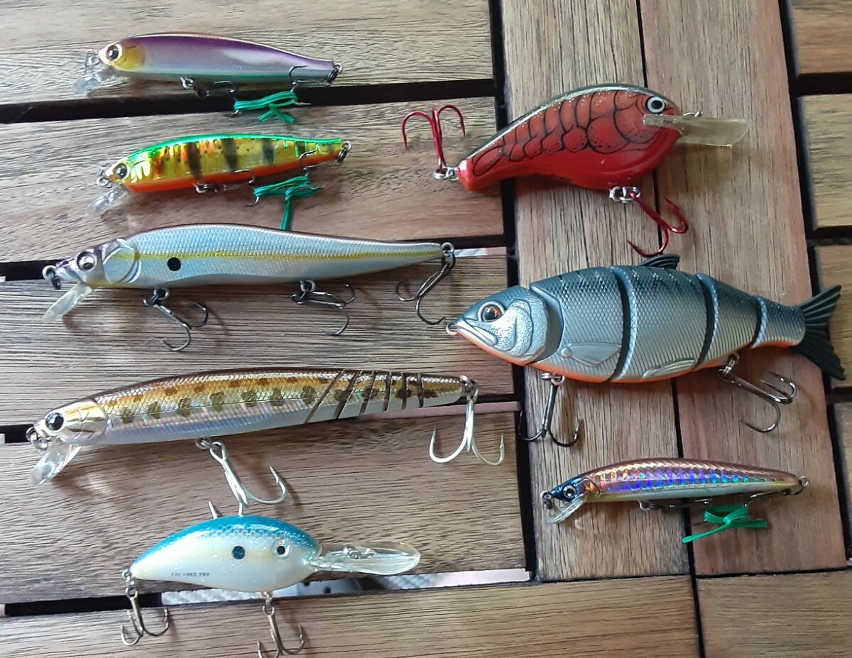 Retrait de pêche à l'achigan, grand ensemble de leurres