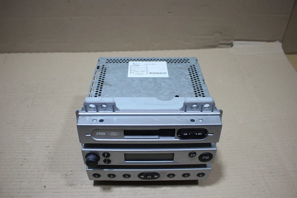 Autoradio 10R020474 Ford Fiesta V Fiesta/Fusion Bj,05 - Bild 2 von 4