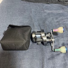 Shimano Calcutta Conquest MD Baitcasting Reel
