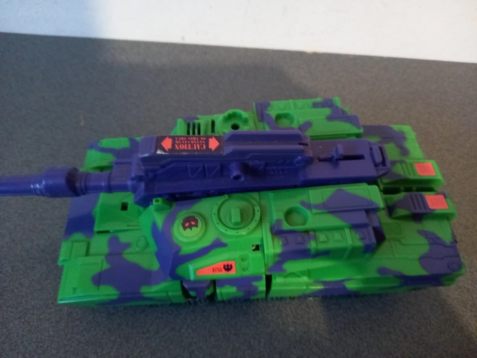 Vintage TRANSFORMERS MEGATRON TANK HASBRO TAKARA 1992 - Photo 4/4