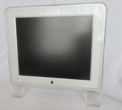 Vintage 2001 Apple 17