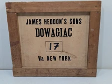 VINTAGE JAMES HEDDON RODS & TACKLE FISHING LURE SHIPPING CRATE ADVERTISING SIGN