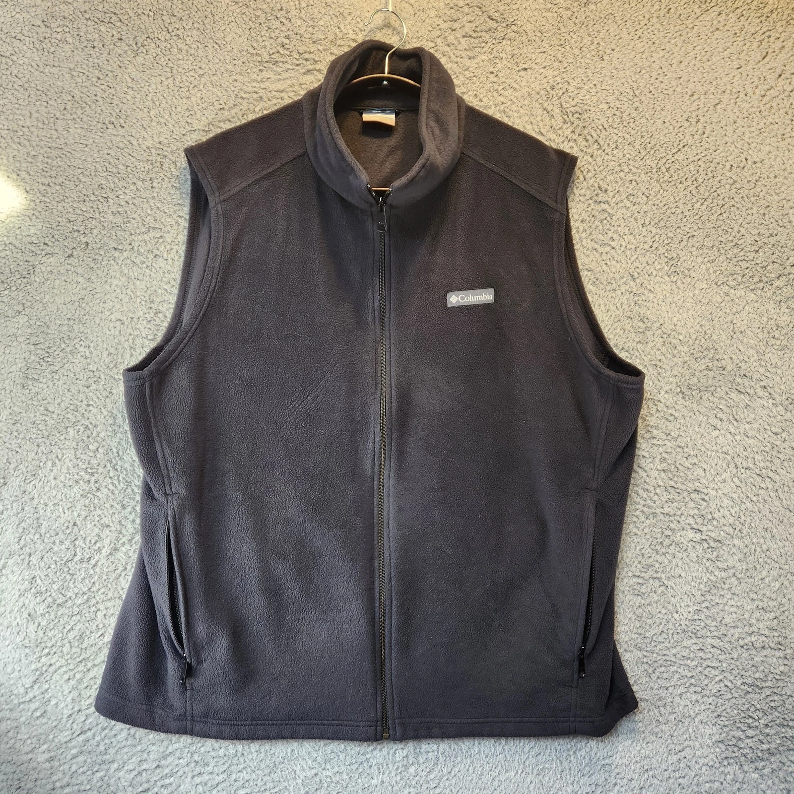 Columbia Vest Mens 2XL Black Fleece Full Zip Sleeveless Outdoors Hiking Pockets