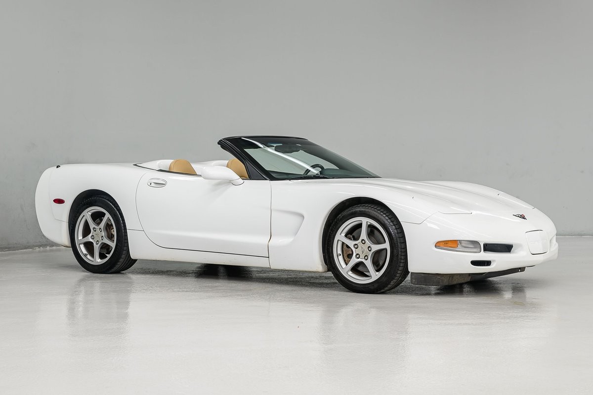 1998 White Chevrolet Corvette   | C5 Corvette Photo 9