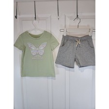 Girl's sz 5 5T LOT Green Short Sleeved T Shirt 365 kids Gray Shorts Okie Dokie