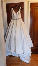 wedding dress size 6 white