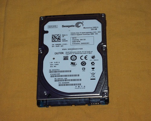 Seagate Momentus ST9250315AS 250 GB SATA SMART ok Laufzeit 588 Stunden