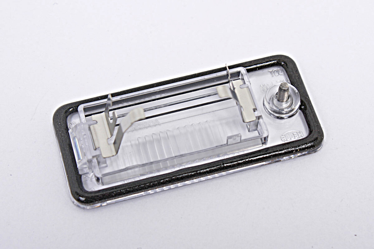 Genuine License Plate Light Lens N/S Fits Audi A3 A4 B6 B7 A5 A6 C6 A8