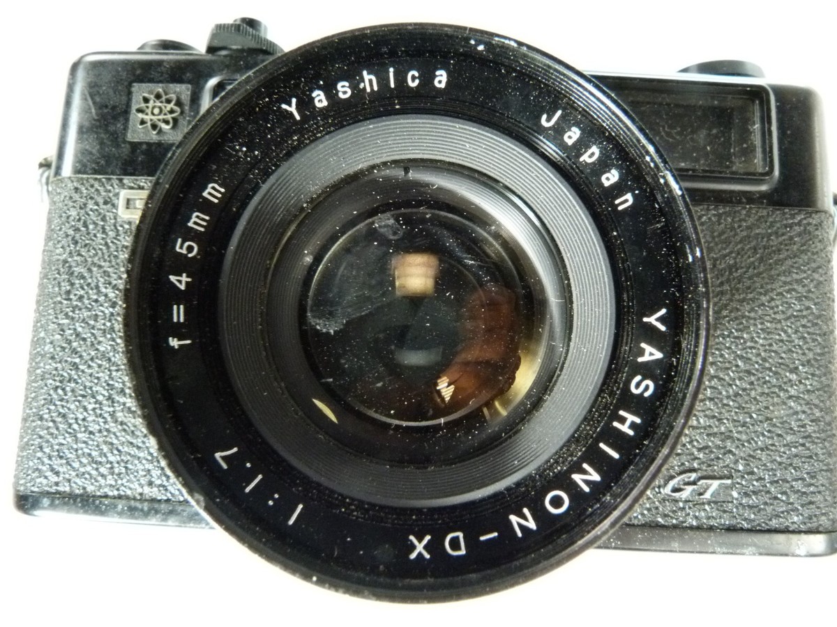 VINTAGE BLACK YASHICA ELECTRO 35 GT W YASHINON-DX 45/1.7 LENS