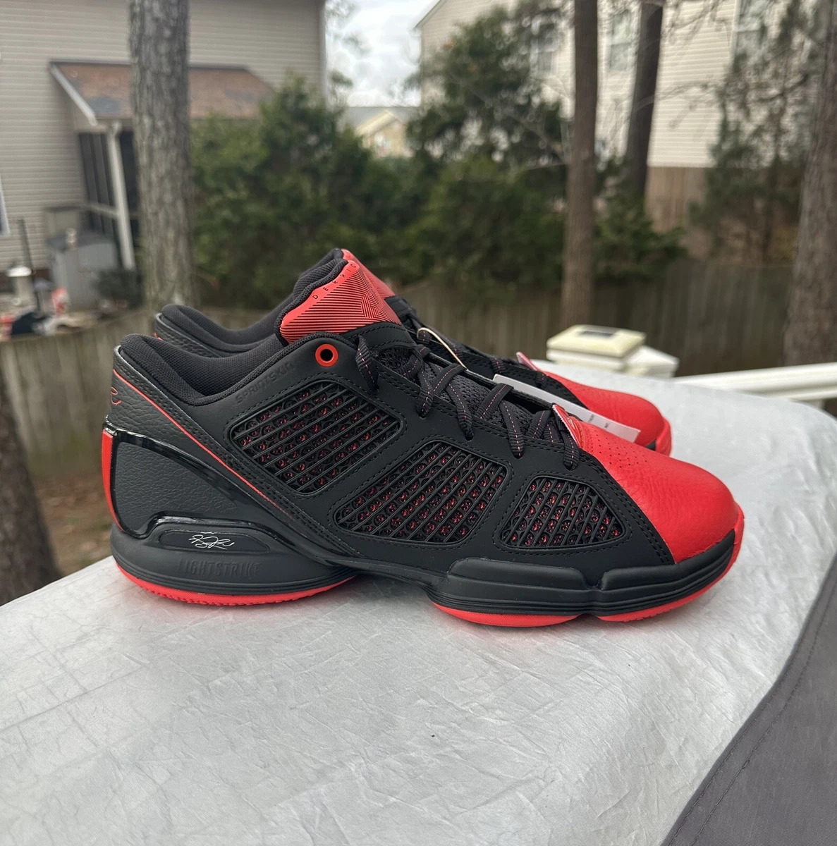 Size 9.5 Adidas AdiZero Derrick Rose 1.5 Low RestoMod Basketball