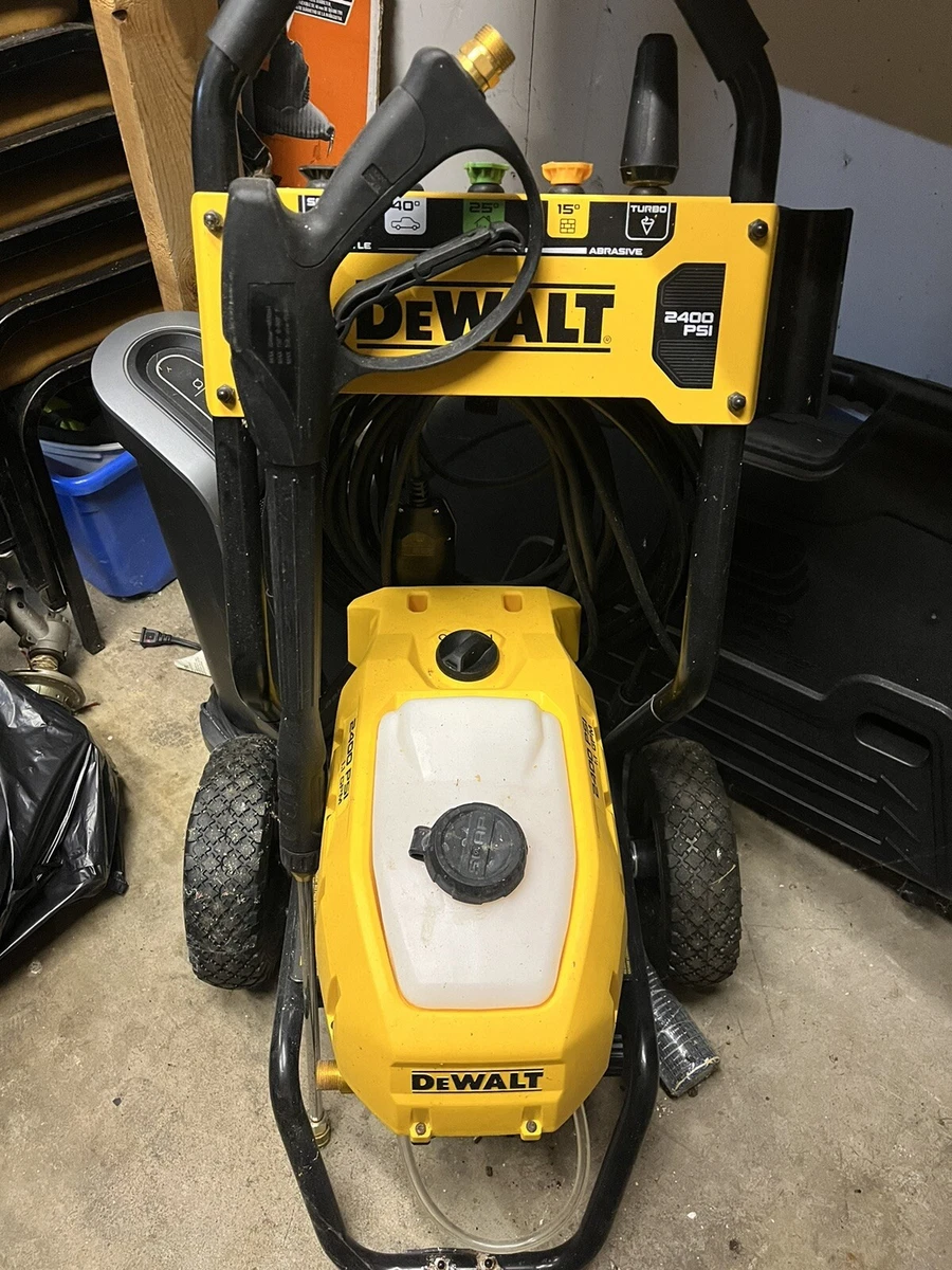  DEWALT Electric Pressure Washer, Cold Water, 2400-PSI,  1.1-GPM, Corded (DWPW2400) : Patio, Lawn & Garden