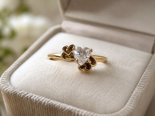 Solid 10k Gold Winged Heart Cubic Zirconia cz Promise Engagement Ring sz8.25