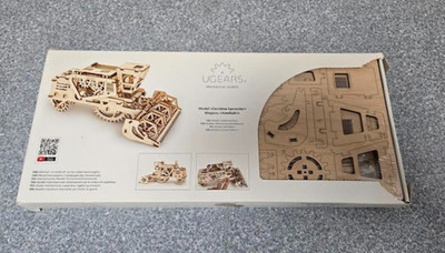 UGEARS MECHANICAL MODELS NEW IN BOX COMBINE HARVESTER