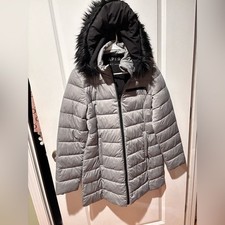 Apt. 9 Women's Silver Puffer Jacket with Black Faux Fur Hood