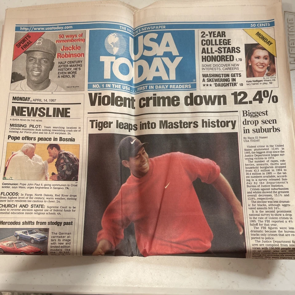 TIGER WOODS SPORTS ILLUSTRATED  APRIL 21, 1997 MINT-NO Label. plus USA Today🔥 - Image 4 of 4