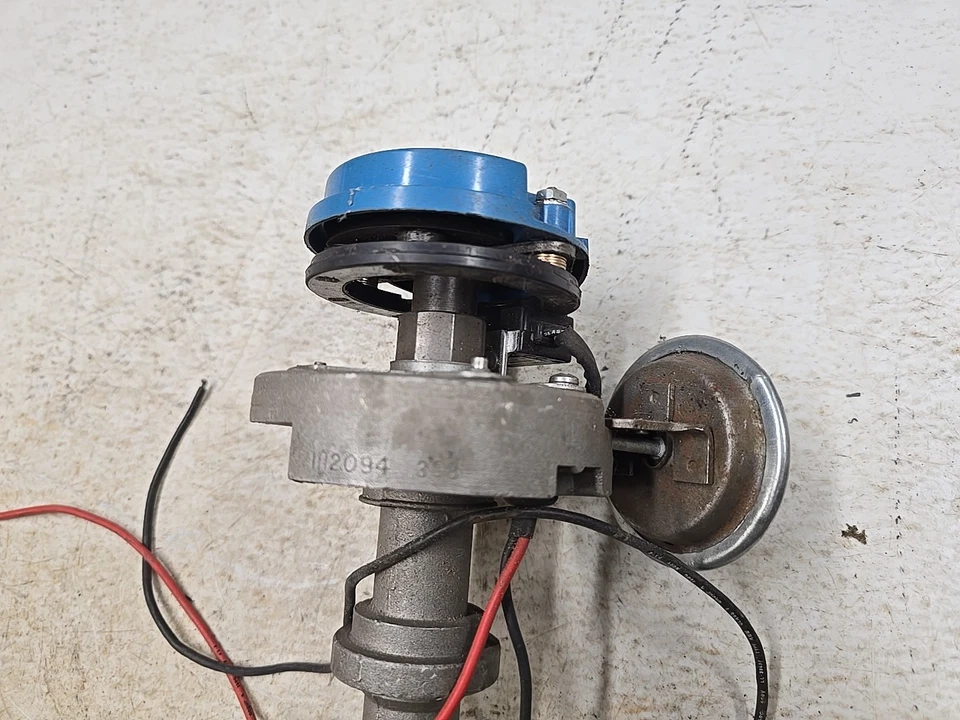 Chevrolet Distributor 1112094 3C8 Chevy GM 1973 1974 - Imagem 3 de 4