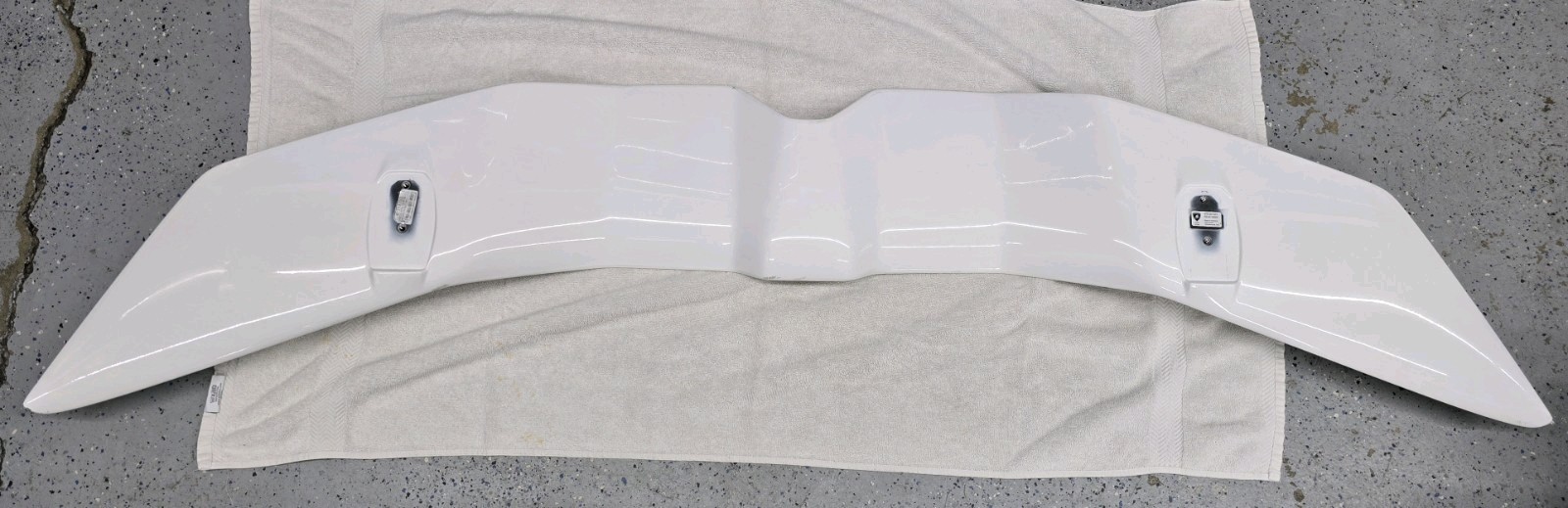 LAMBORGHINI REVUELTO REAR SPOILER 47B827677 47B827677GRU WING AIR BRAKE 