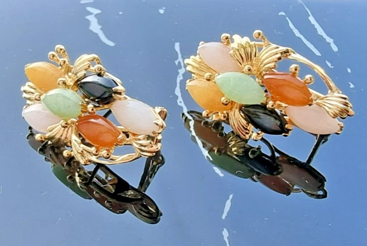 PENDIENTES OMEGA JADEÍTA MULTICOLOR ORO AMARILLO 14K 585 VINTAGE 6,3 GRAMOS Foto 4 de 4
