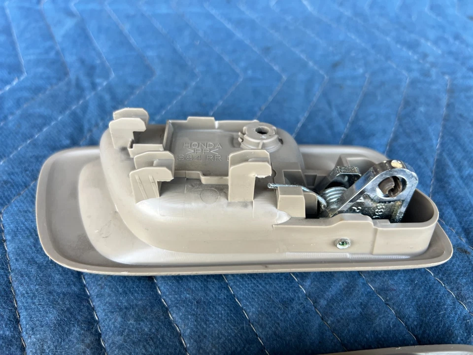 1998-2002 Honda Accord Sedan conjunto de alavanca de maçaneta de porta interior com trava OEM #2009CN - Imagem 3 de 4