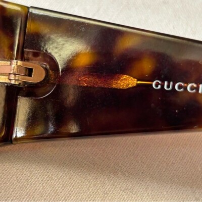 Gucci GG 2952/S Tortoise Oval Oversized Sunglasses Made in  display picture 3