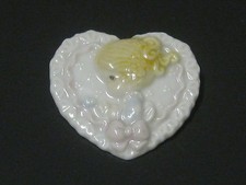 The Enesco Precious Moments Brooch Pin Collection 1993 - Heart Shape Porcelain
